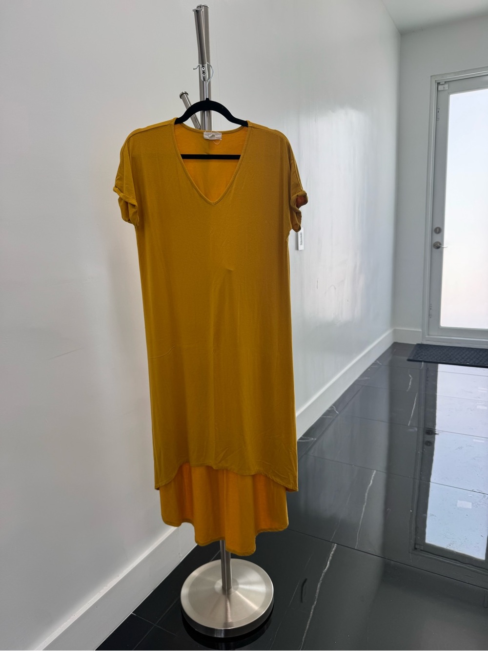 Cupio Mustard V-Neck Short Sleeve Midi Dress